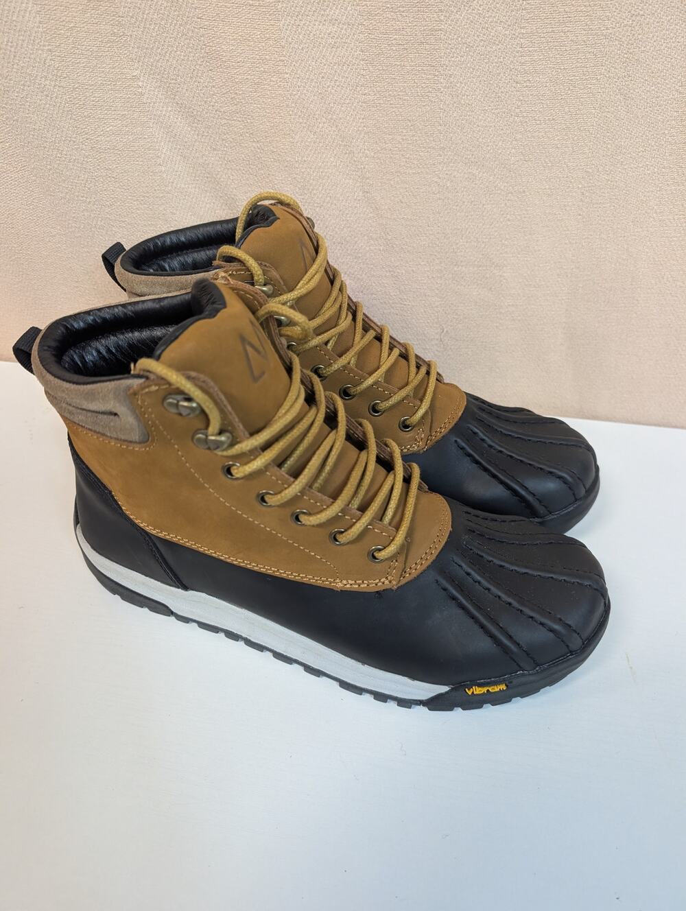 Huckberry All-Weather Waterproof Duckboot 10 Brown Leather & Rubber (1153)